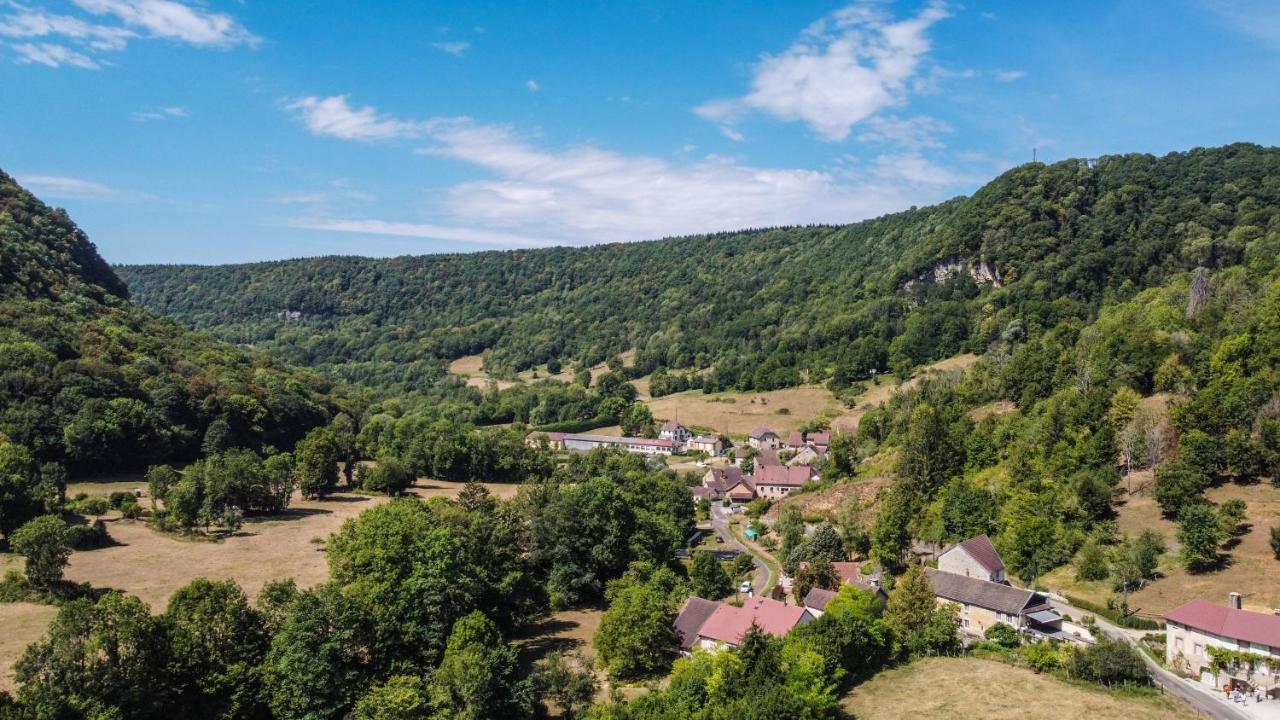 Gite Des Reculees Ladoye-sur-Seille Eksteriør billede